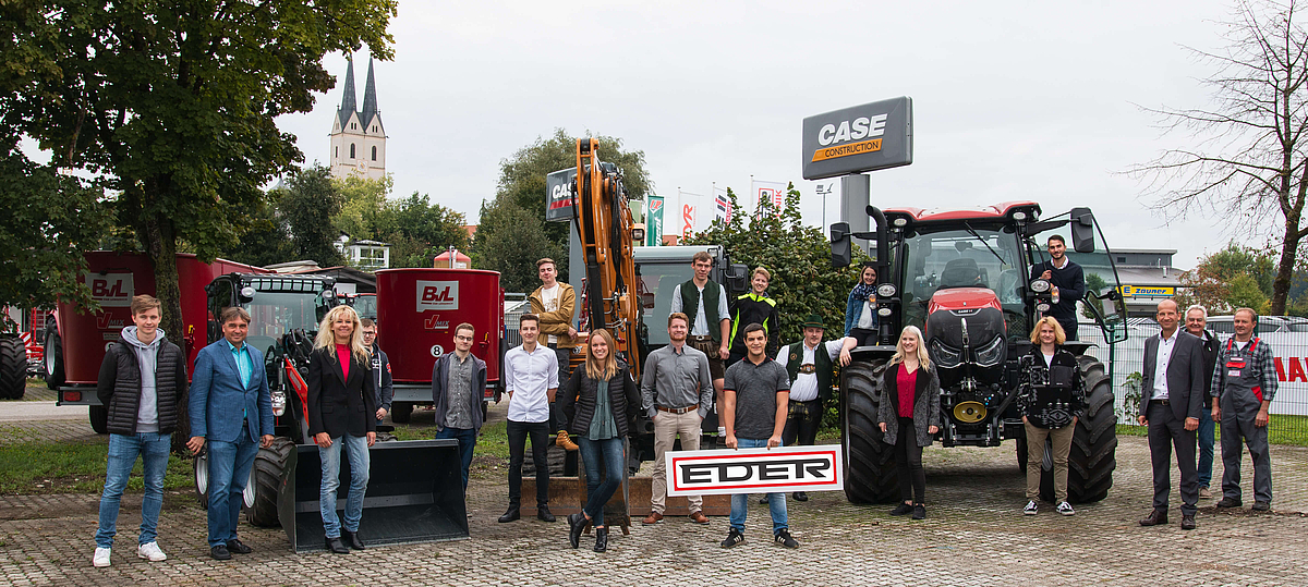 Gruppenbild der übernommenen Azubis von 2020