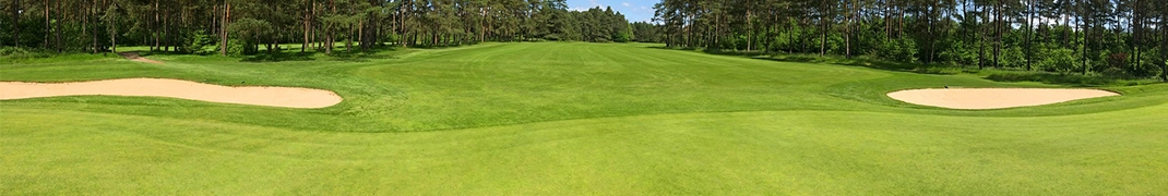 Golfheader Bild eines Golfplatzes