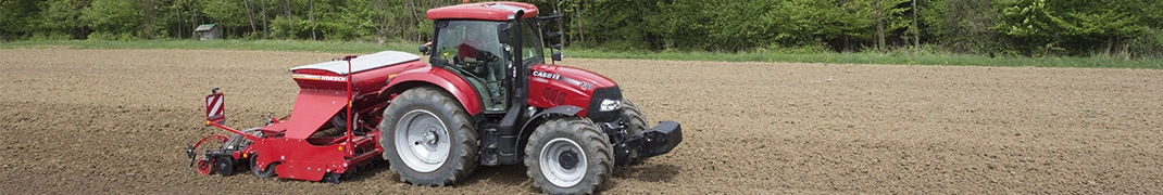 Header Maxxum CVX Bild eines roten Case Traktor Maxxum CVX